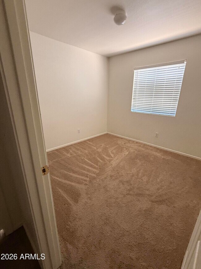 Photo - 8130 N 112th Ave