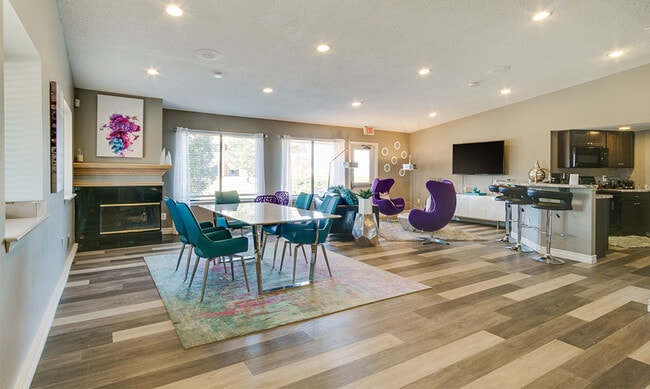Pavilion Court Apartment Homes