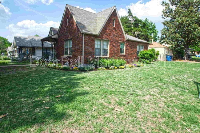 Building Photo - 1347 S Indianapolis Ave Rental
