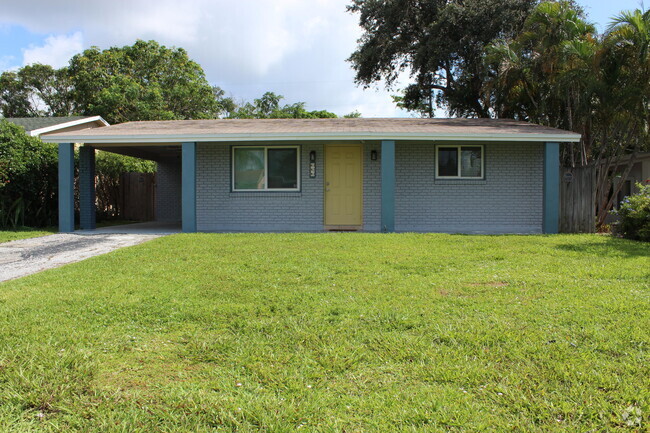 Building Photo - 323 W Palm St Rental