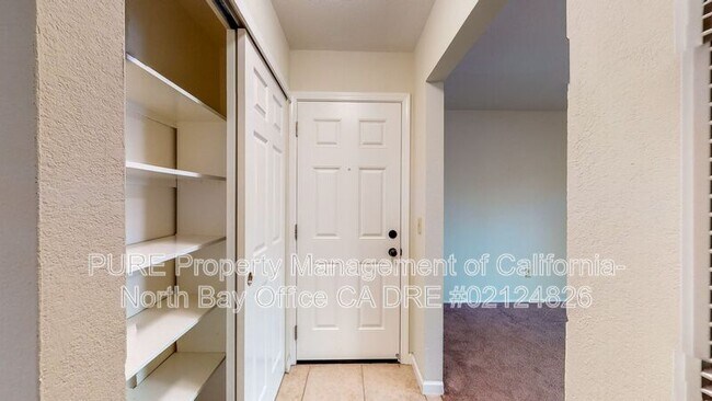 Photo - 7500 Bridgit Dr Unidad #B