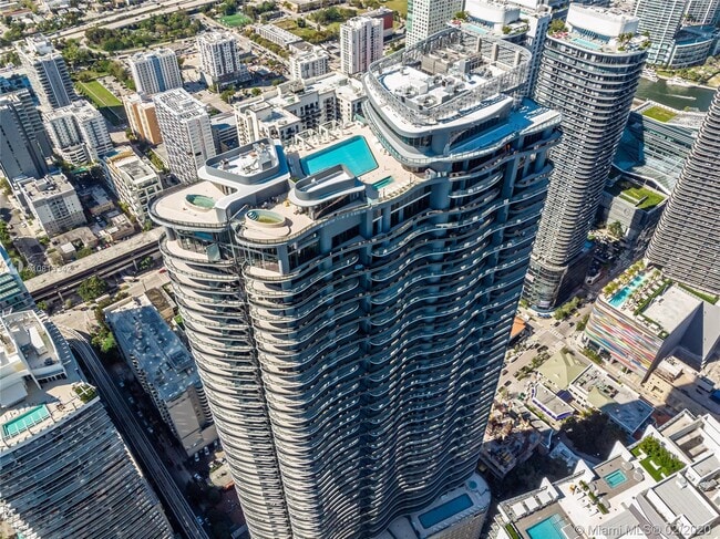 Photo - 1000 Brickell Plz