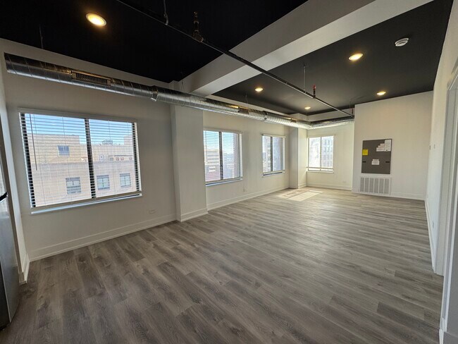Civic Center Plaza Apartments