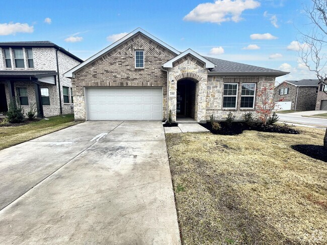 Building Photo - Spacious 4-Bedroom Family Home in Princeto...