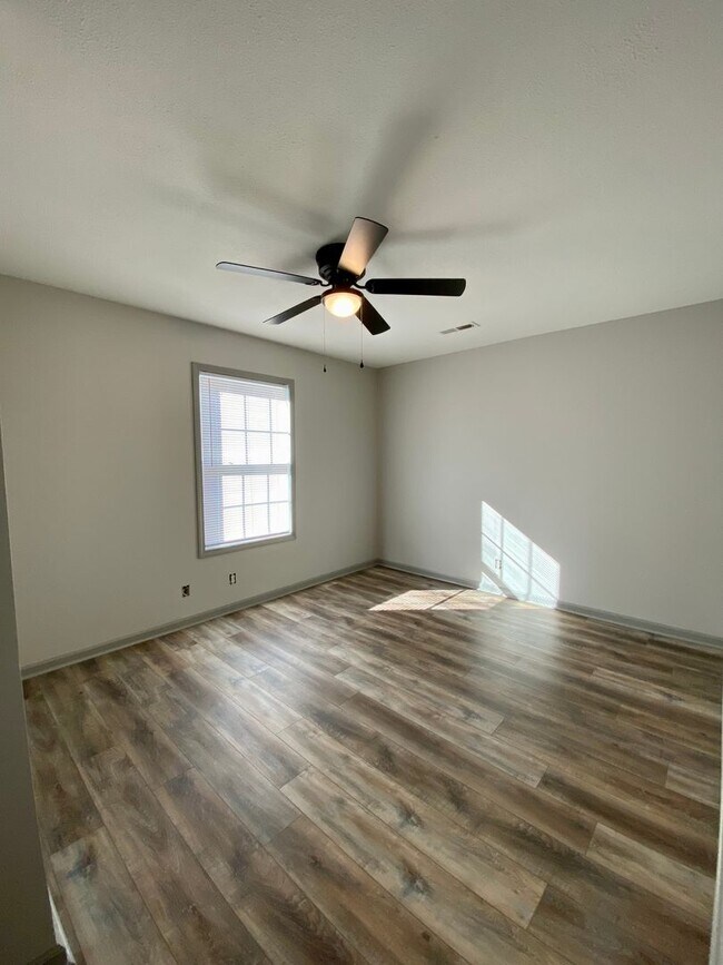 Photo - 268 Executive Ave Unit 268 Executive Ave #A