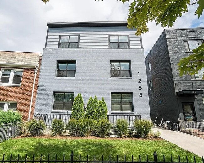 Photo - 1258 Holbrook Ter NE Unit 3