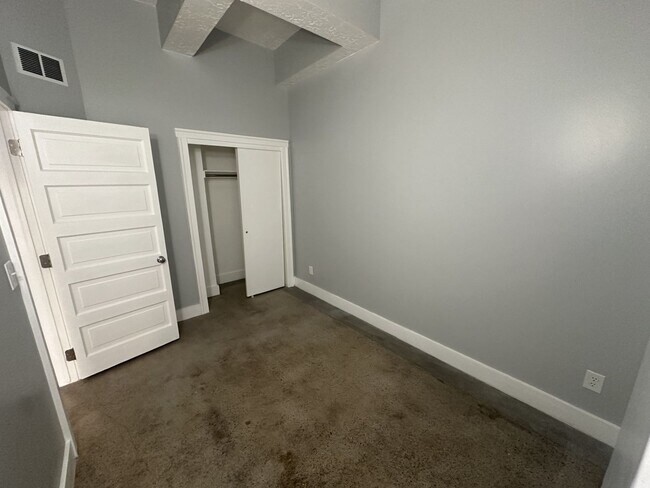 New Grand Apartments