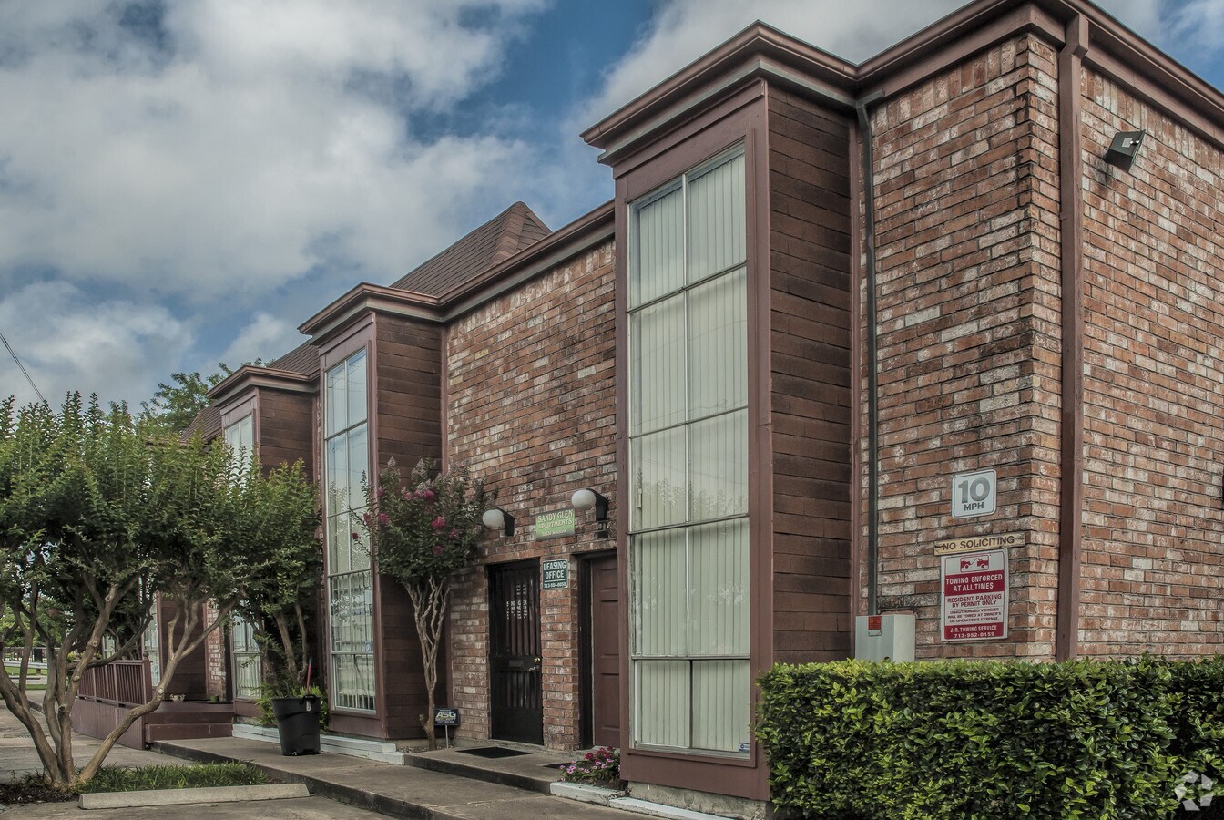 Photo - Sandy Glen Apartments