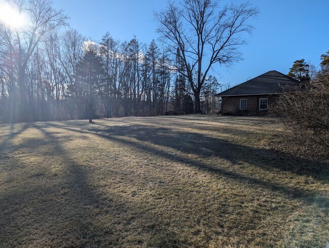 Photo - 418 Maple Ave