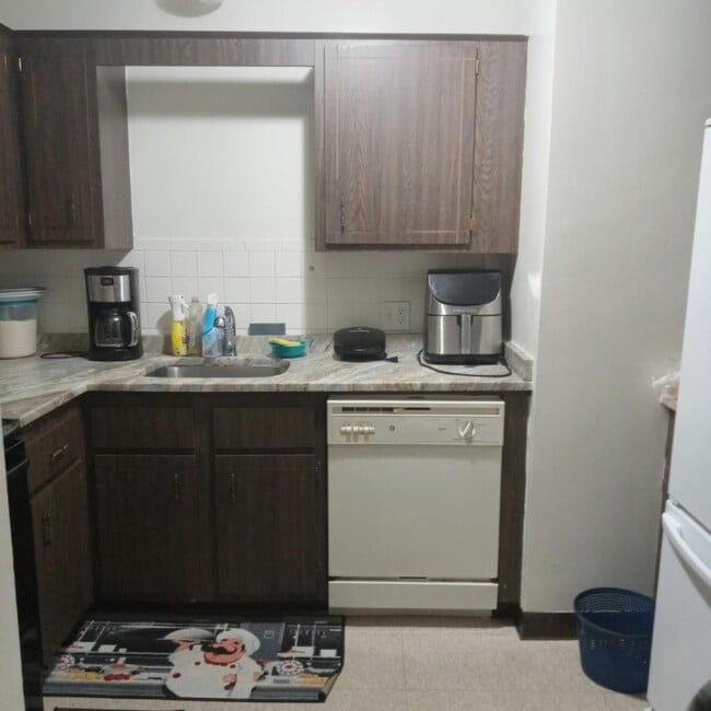 Photo - APTS in Everett, Malden, Chelsea & Boston