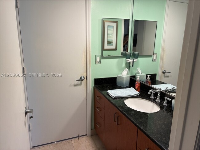 6917 Collins Ave Unit 1207