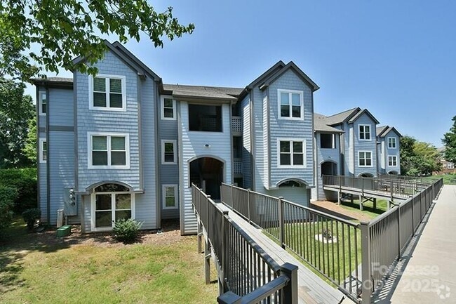 Building Photo - 18741 Nautical Dr Unit 302 Rental