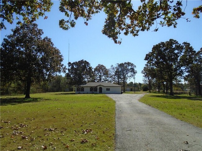 Photo - 1379 Elm Springs Rd House