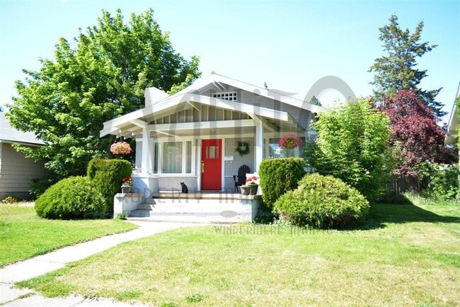 Building Photo - Audubon Park Bungalow
