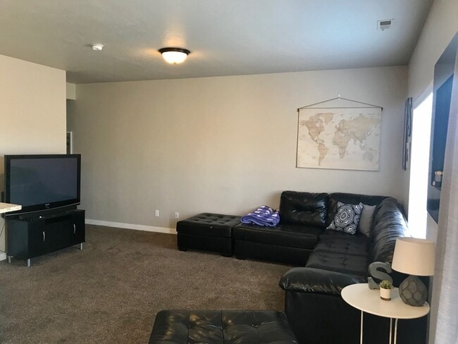 Photo - 356 S 790 W