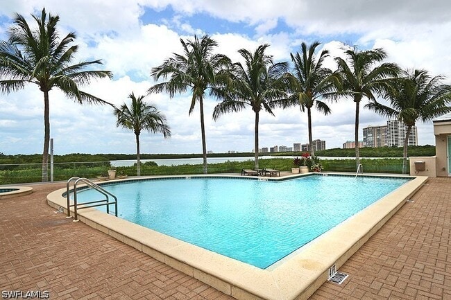Photo - 60 Seagate Dr Unit 604