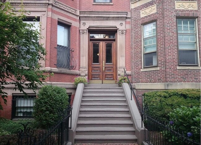 Photo - 127 Marlborough St Apartment Unit 3