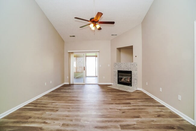 1139 Chaser St
