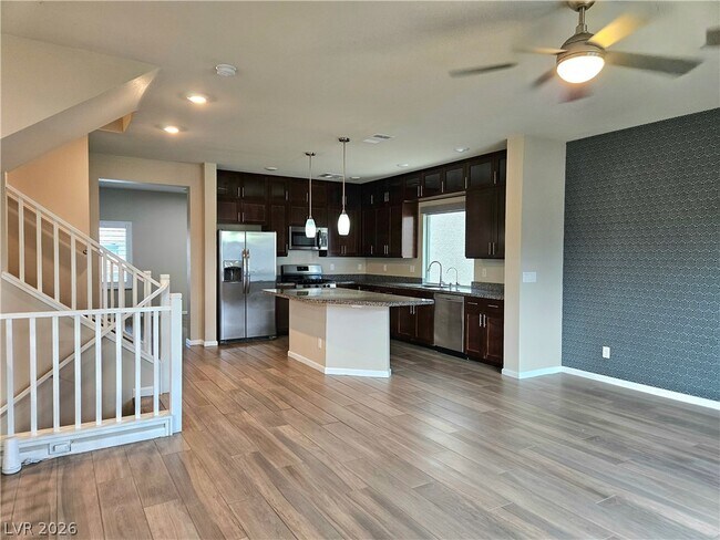 Photo - 8016 Carpenter Creek Ave