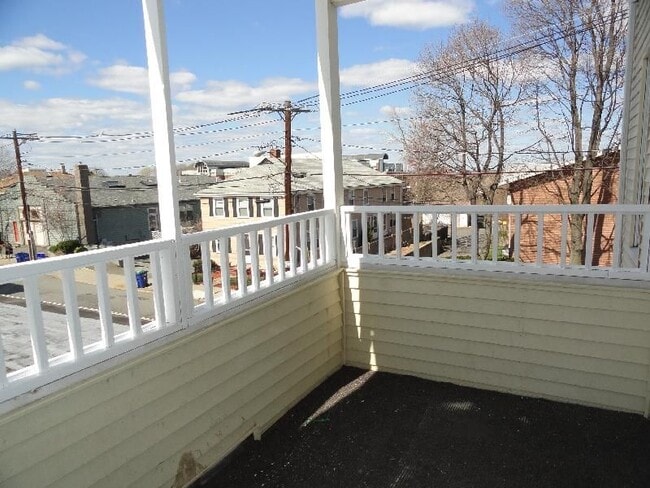 Photo - 38 Bond St Unit 2r