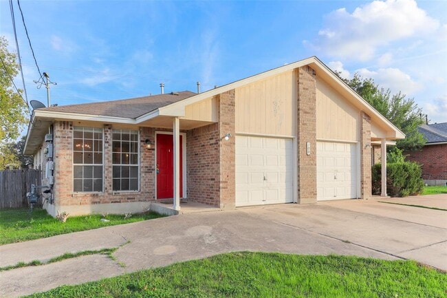 Building Photo - 300 Tamara Dr