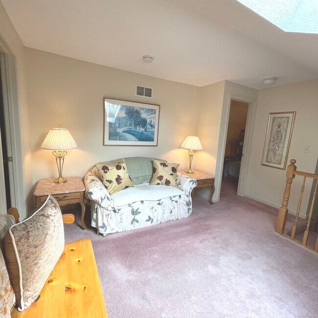 697 South End Rd Condo Unit 21 Condo for Rent in Southington, CT