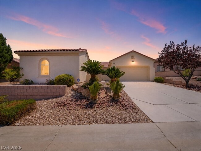 Building Photo - 2148 Shadow Canyon Dr