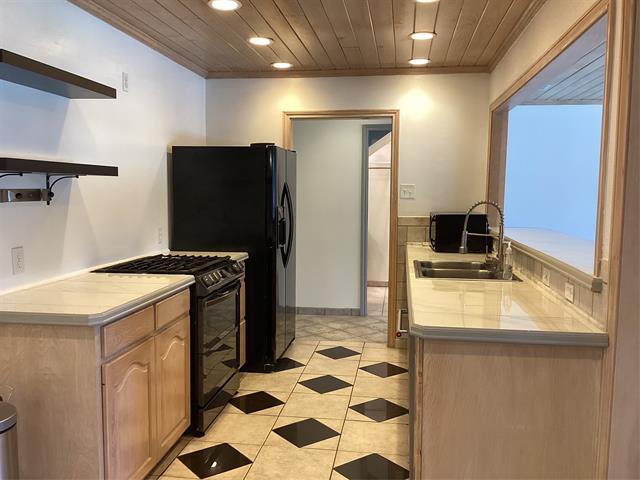 Photo - 4909 Boulder Lake Rd