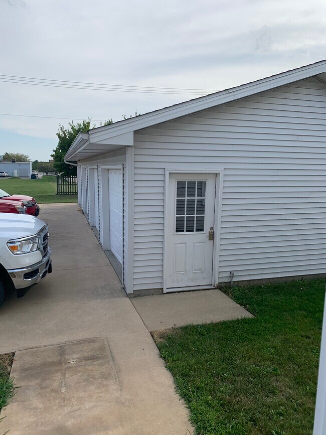 Photo - 360 Heritage Dr Unit 4