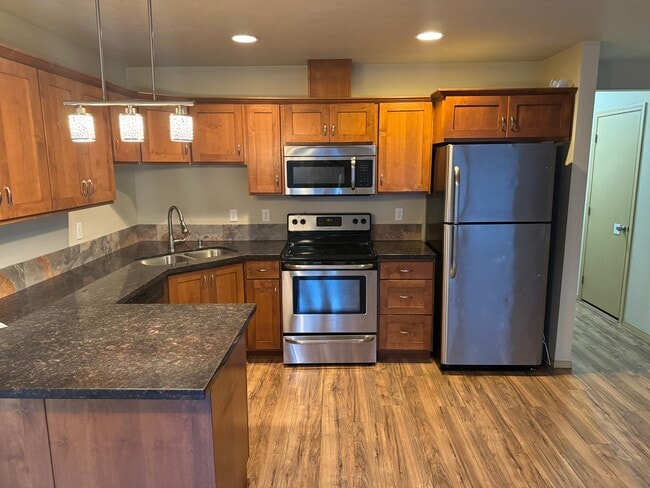 Photo - 417 W Ivanhoe Rd