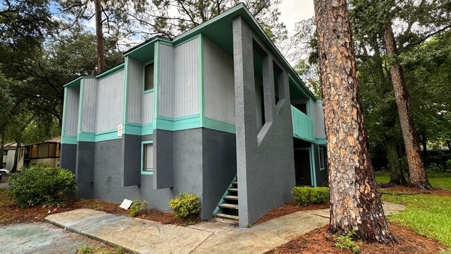 Building Photo - 5216 Westchase Ct Unit 2