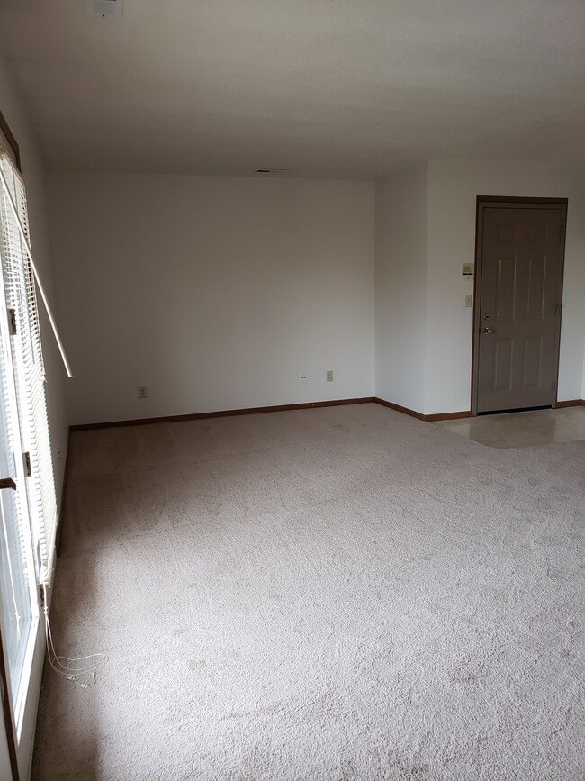Photo - 5742 Ryewyck Dr Unit 3