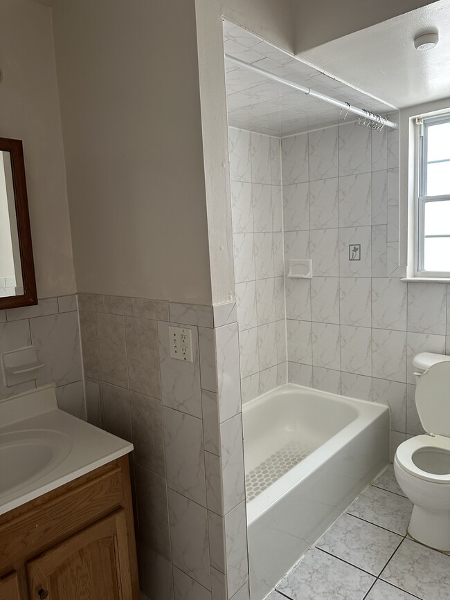 Photo - 272 Oraton St
