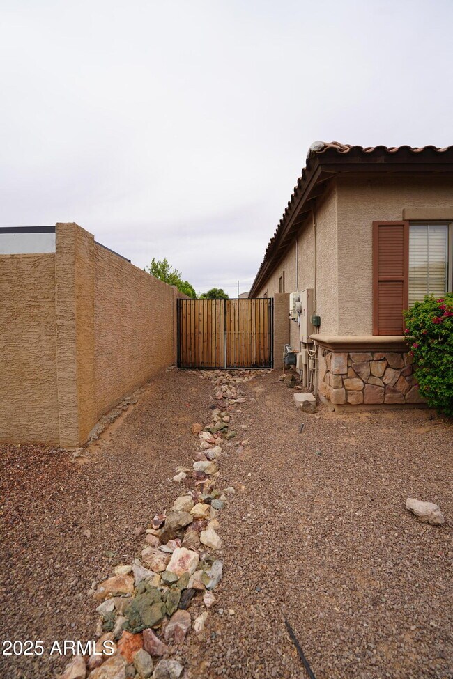 Photo - 14376 W Desert Hills Dr