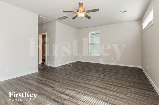 Photo - 18322 W Centro Cir