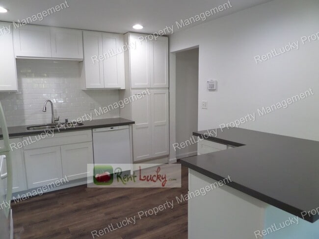 Photo - 1702 22nd St NE