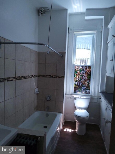 Photo - 2816 St Paul St