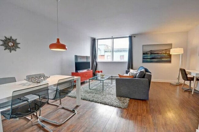 Photo - 1370 Rue Ontario E Unit SI ID1543132P