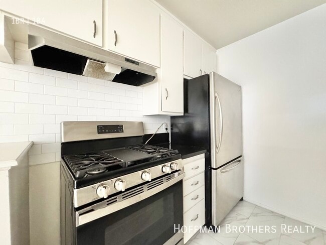 Photo - 3655 Midvale Ave Unidad 14