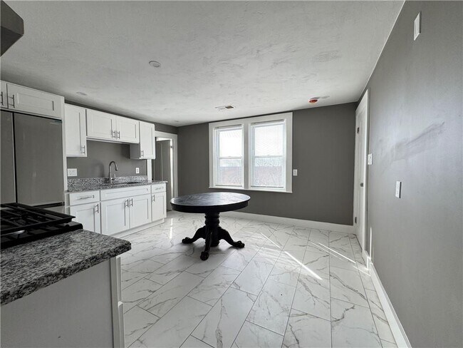 910 Atwells Ave Unit 3