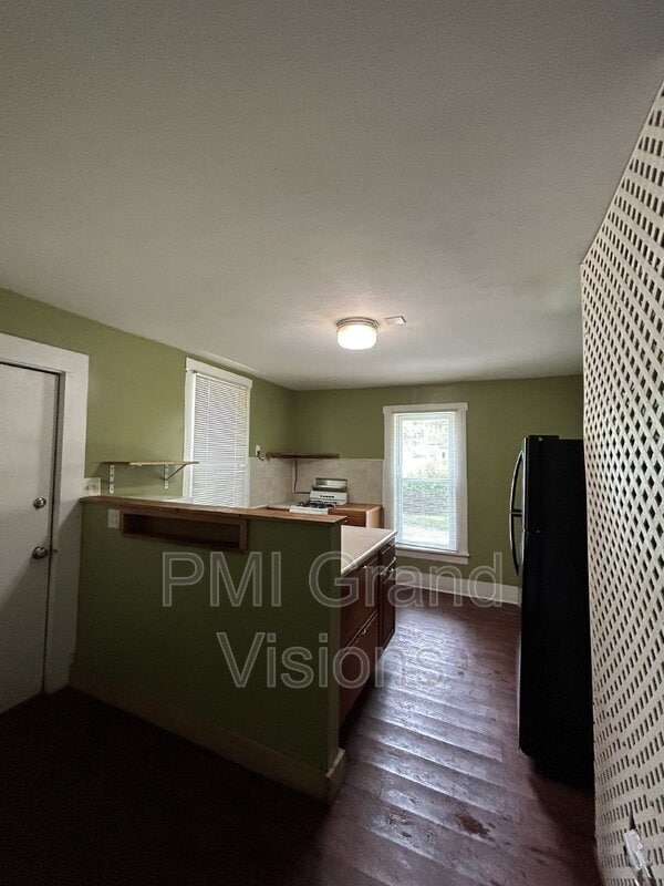 Building Photo - 321 A St Unit B Rental