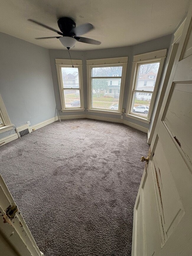 Photo - 3 Bedroom 1 Bathroom Townhome