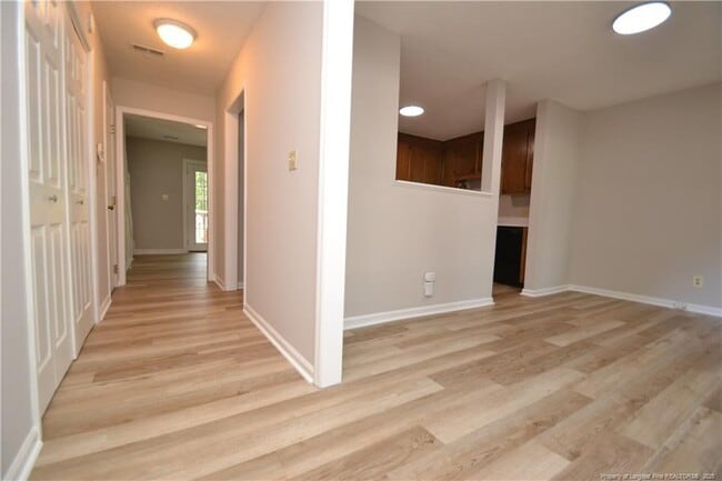 Photo - 667 Bashford Rd