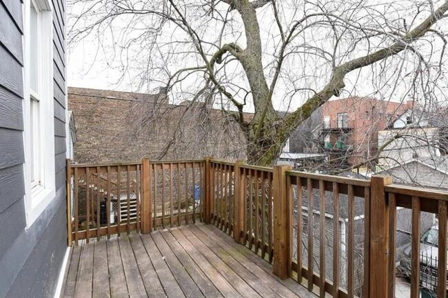 Photo - 1626 N Washtenaw Ave Unit 2R