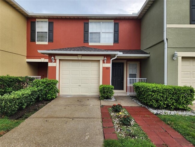 Building Photo - 701 Cresting Oak Cir Unit 111