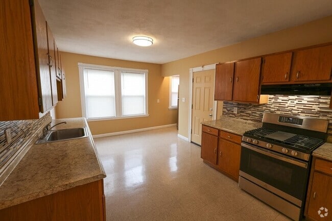 Building Photo - 42 Corona St Unit 2 Rental