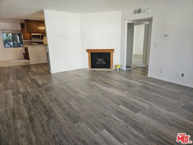 Photo - 5170 Columbus Ave Unit 3