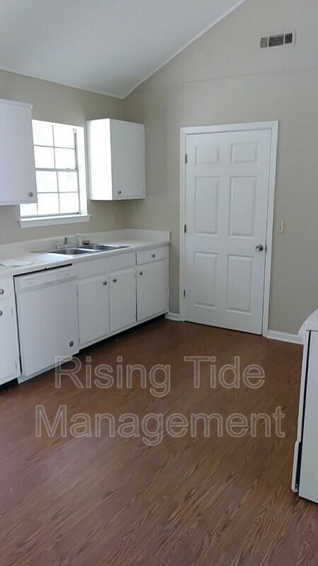 Photo - 1048 25th Ave