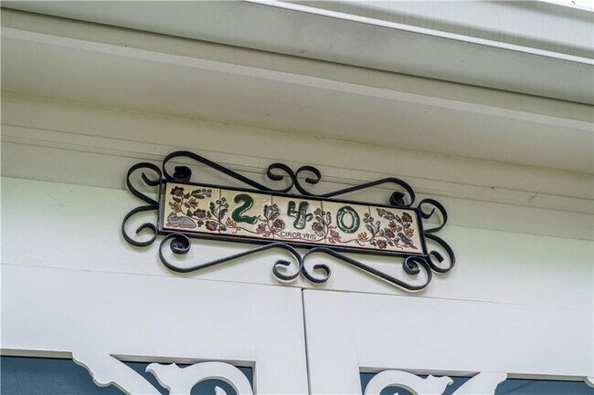 Photo - 240 Melrose Ave