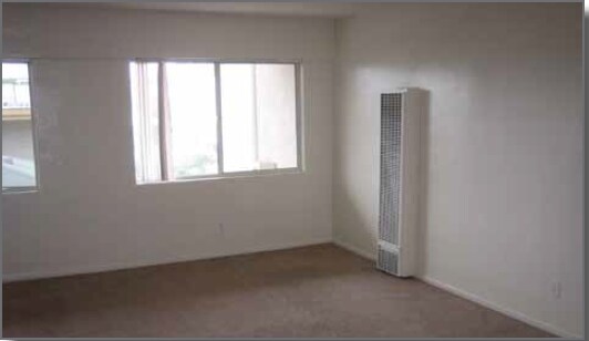 Photo - 815 Victor Ave.